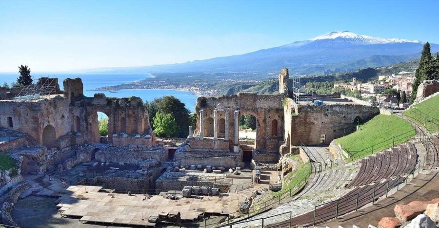 Shore tour from Messina cruise port: Taormina and Castelmola - The ride from Messina to the hill towns