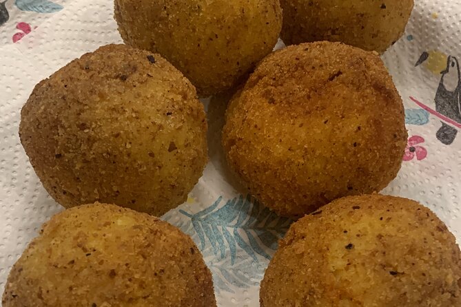 Sicilian cooking course and more - Starting at Viale Teracati and choosing your menu