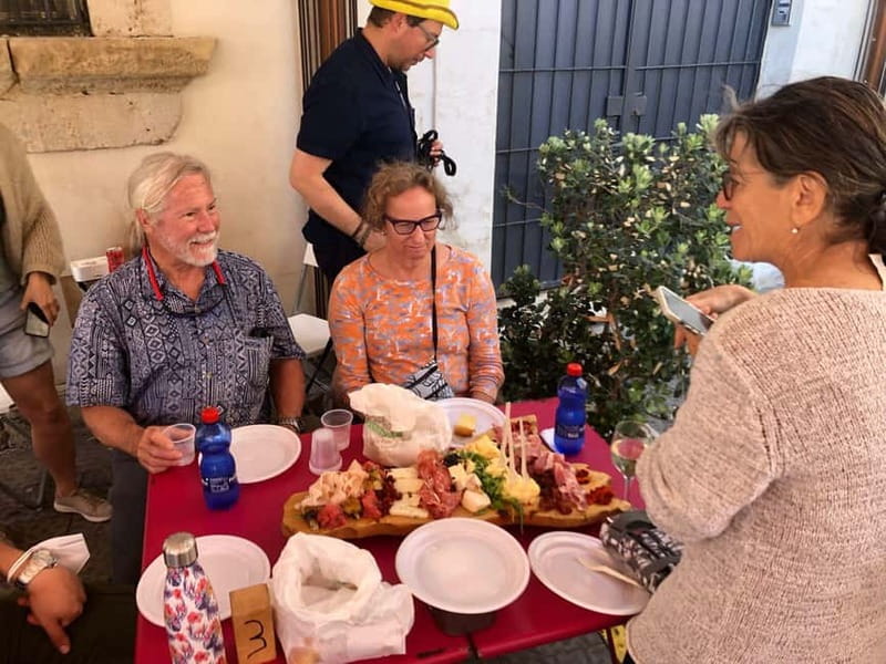 Sicilian food and wine tour in Siracusa - Via Dione and the Quiet Side of Ortigia