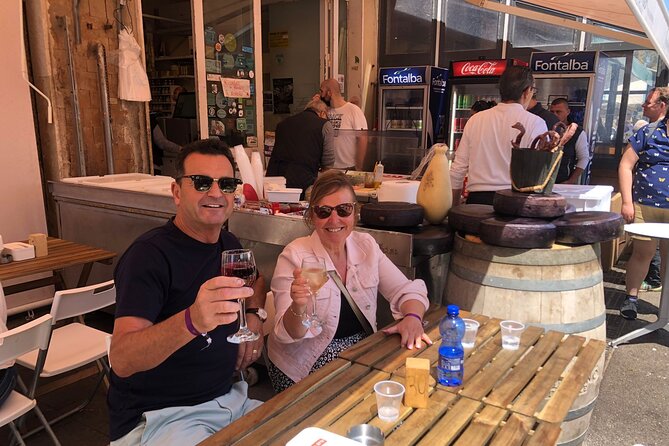 Sicilian Food tour and wine tasting in Ortigia in Syracuse - Local wine and the final sweet stop