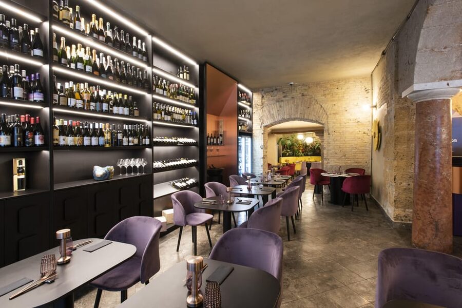Sicilian wine tasting and hors d'oeuvres in an 18th century palace - Four appetizers with a Sicilian story
