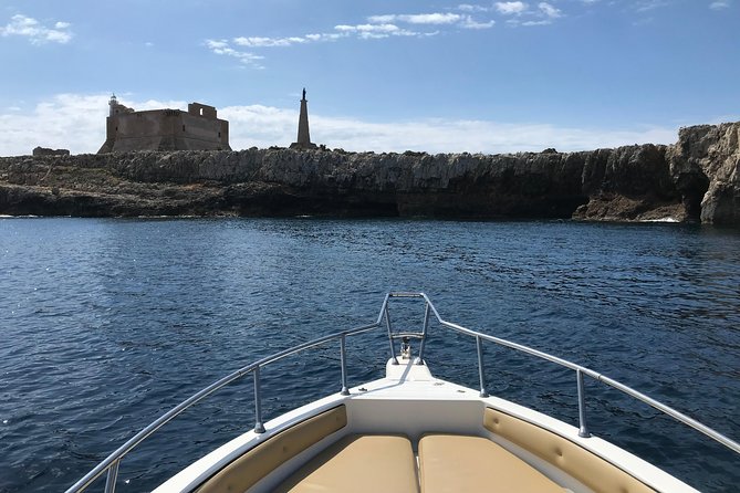 Sicily Boats Avola : Boat Tour in Capopassero 4 people 4 hours - Capo Passero and its island fortress