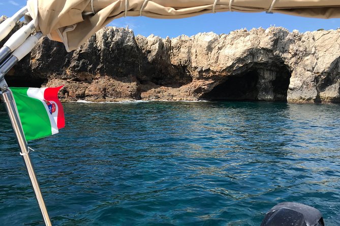 Sicily Boats Avola : half day boat Capopassero and Aperitif - What this five-hour cruise actually delivers