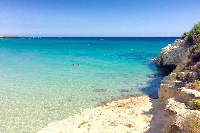 Sicily Boats Avola: Plemmirio boat tour 4 people 4 hours - A short swim near Lido Arenella