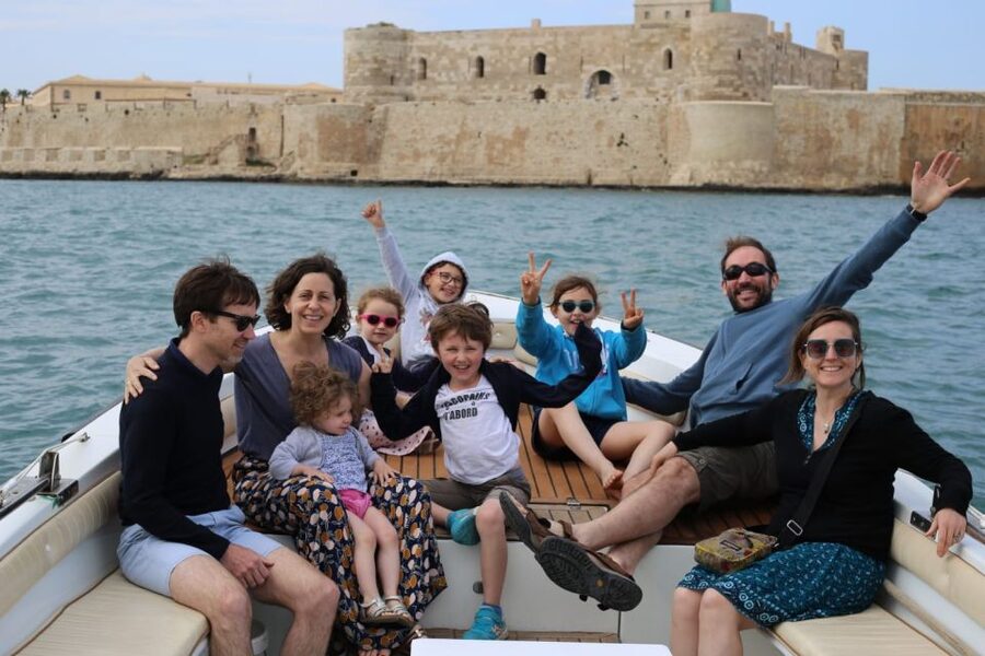 siracusa boat tour with visit to sea caves and ortigiaisland - Setting out through the Grand Harbour