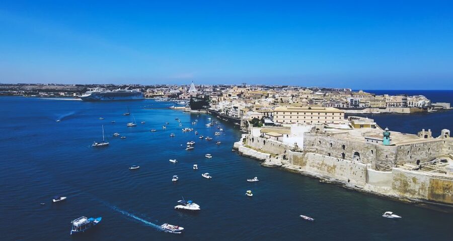Siracusa: Private Boat Excursion to Ortigia with Prosecco - Why this private Siracusa cruise works so well