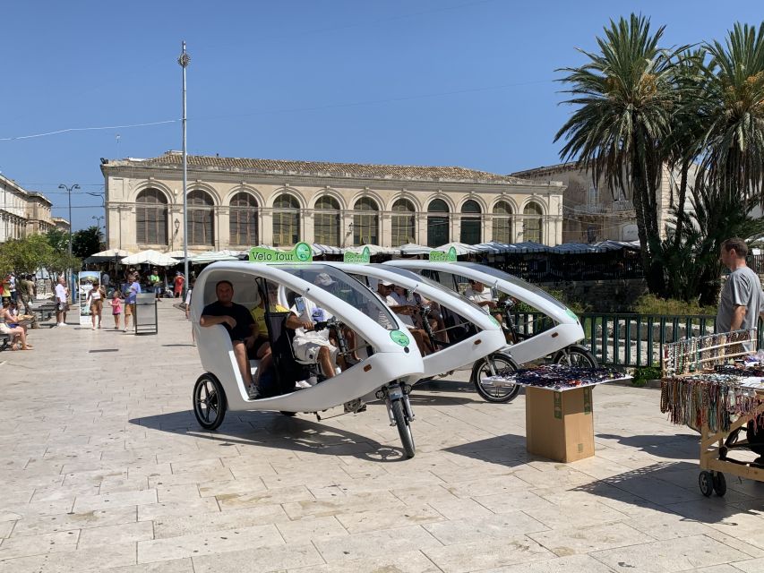 Siracuse: Guided Velobike Tour - The perimeter of Ortigia and the sea