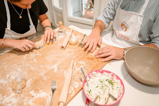 Small group Pasta and Tiramisu class in Palermo - Dietary needs and family groups