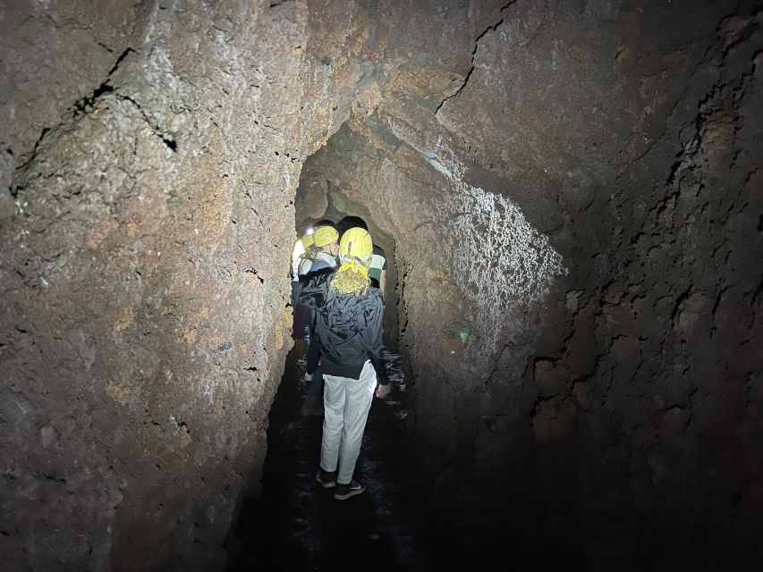 Special trekking on the most authentic and wild side of Etna - Entering the volcanic chimney