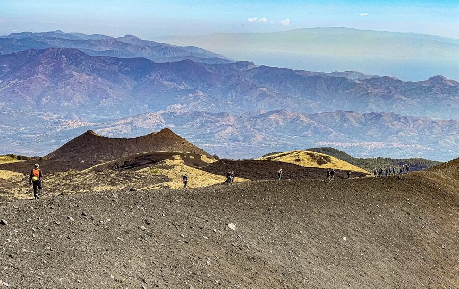 Special trekking on the most authentic and wild side of Etna - How the views and geology work together