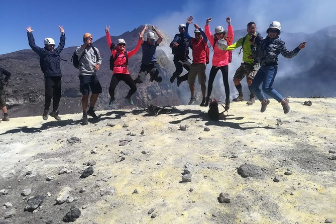 Summit Craters Excursion (3357 m.) - What you see on the guided walk