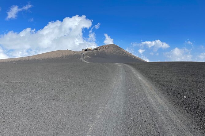 Summit Etna North 3380mt: 4x4 and trekking - What the $78.61 price really covers