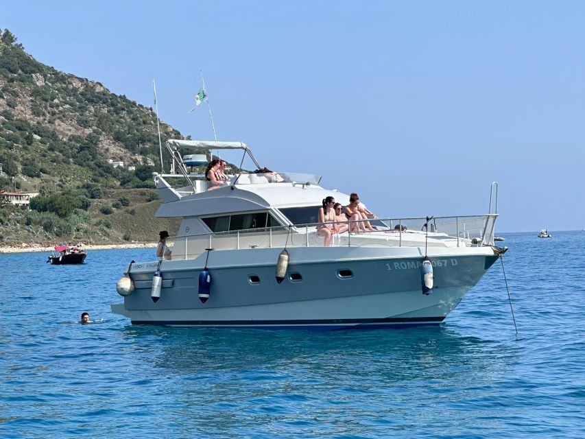 Sunset boat tour in Palermo - A Palermo aperitif with real street food