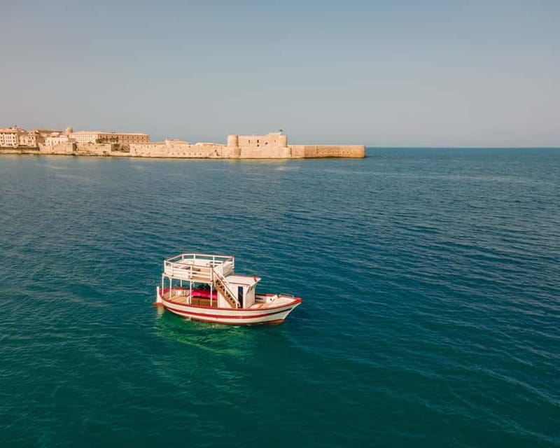 Syracuse: Boat Trip with Lunch, Wine, and Swimming Stops - Starting at Via Senatore Giuseppe Maielli