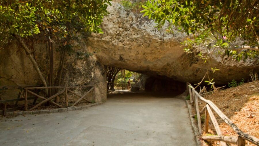 Syracuse: Greek Theater and Neapolis sunset tour - Who should book this sunset walk?