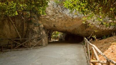 Neapolis and Greek Theater guided tour