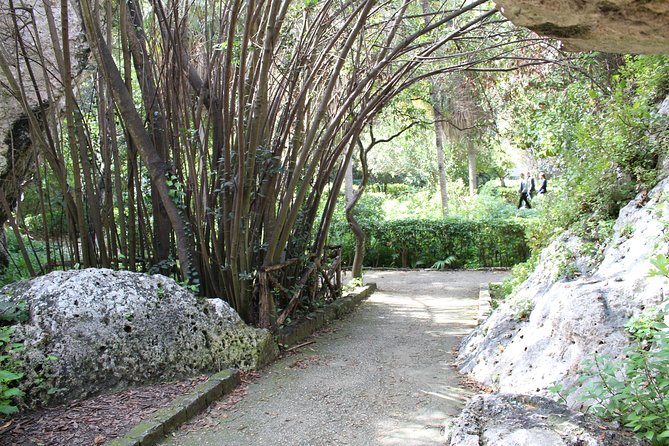Syracuse & Noto - Day Tour from Taormina - Group size, languages, and the pace of the day