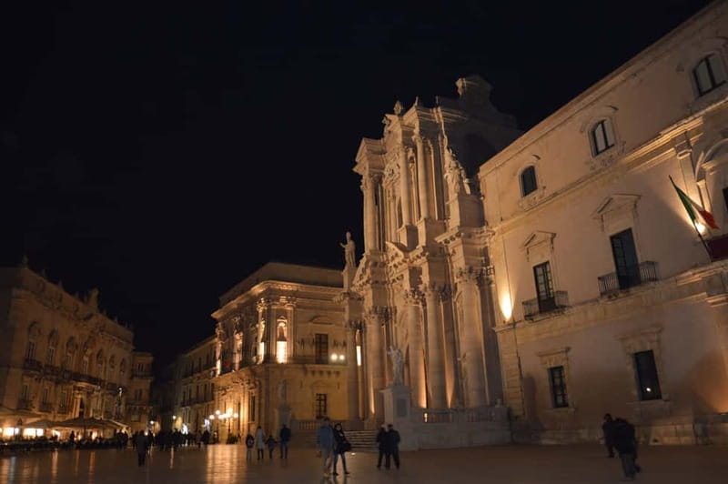 Syracuse: Ortigia and Neapolis Guided Walking Tour - Who should book this tour?