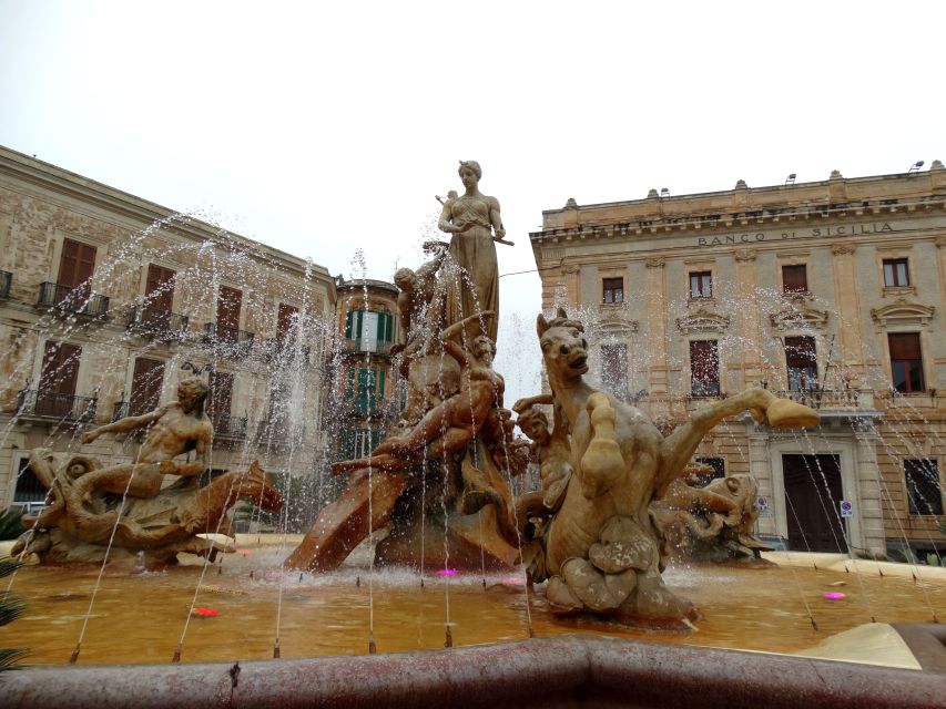 Syracuse: Ortygia & Neapolis Archaeological Park Guided Tour - Fonte Aretusa and the Alfeo waterfront