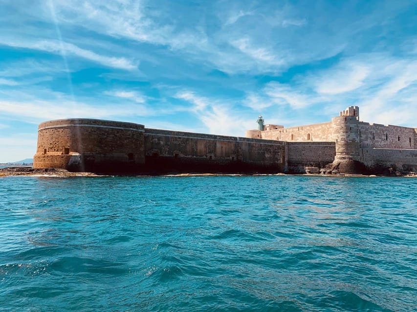 Syracuse: Private boat tour of Ortigia and sea caves - Why Ortigia makes sense from a private boat
