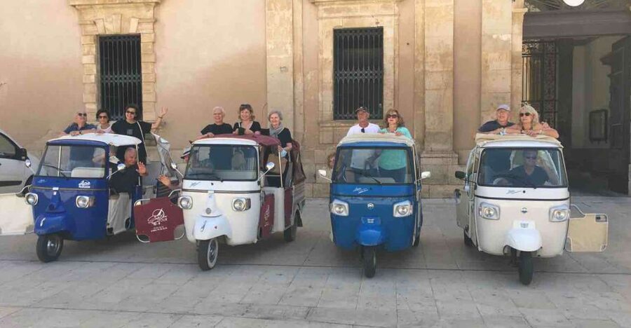 Syracuse: Private Tour of Ortygia on a Tuk Tuk - Fonte Aretusa and the Water’s Edge