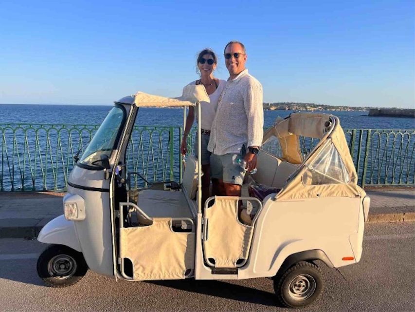 Syracuse: Private Tour of Ortygia on a Tuk Tuk - Piazza Duomo and the Cathedral