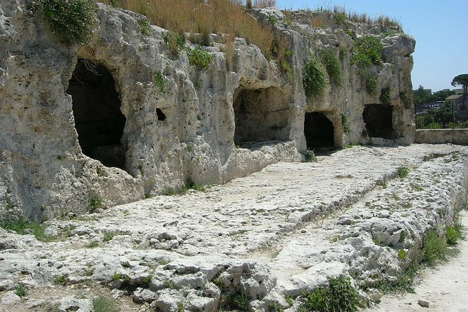 Syracuse's Archaeological Park Private Walking Tour - The Latomie quarries and the Ear of Dionysius