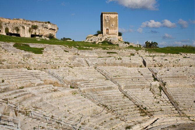 Syracuse Scavenger Hunt & Highlights Self Guided Audio Tour - Castello Maniace adds open views and a useful pause