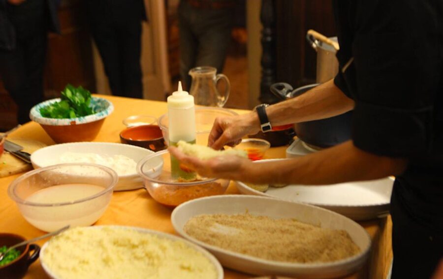 Syracuse: Sicilian Street Food Hands-On Cooking Class - Why arancini and cannoli make a good Syracuse class