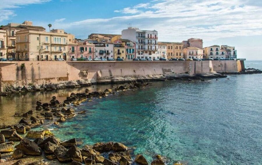 Syracuse: Sicilian Street Food Hands-On Cooking Class - Meeting Ettore at Bar Cristina