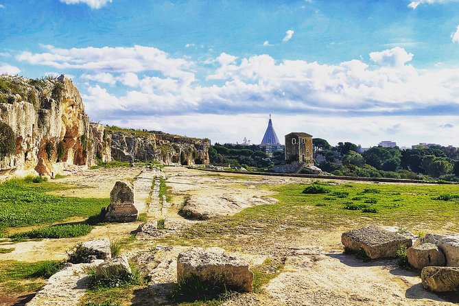 Syracuse: tour of the Neapolis Archaeological Park (max 6 guests) - Seeing the Greek theater with context