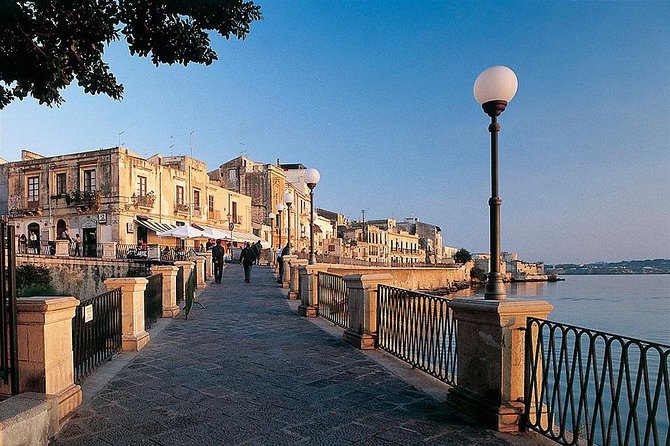 Syracuse tour - A short introduction to Noto at Porta Ferdinandea