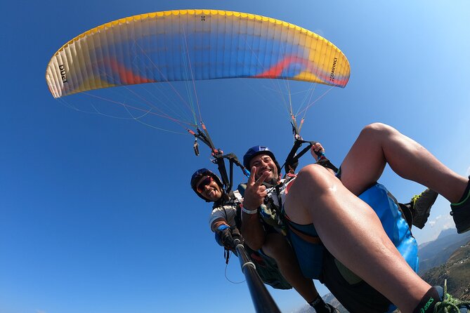 Tandem Paragliding Flight in Cefalù - Takeoff, flight, and landing