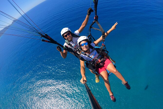 Tandem Paragliding Flight in Taormina - Safety, pilots, and the human side