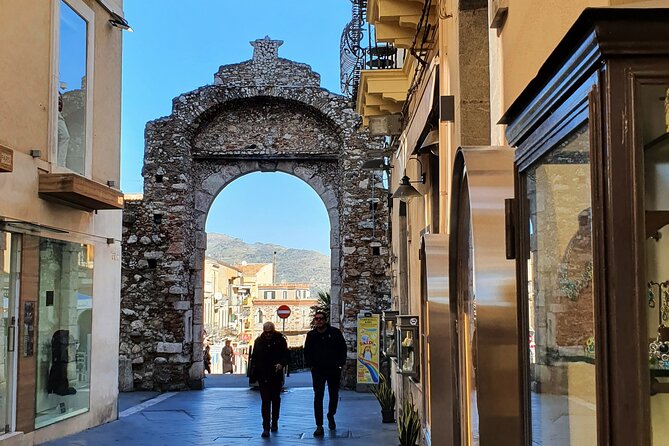 Taormina: A Self-Guided Audio Tour of Sicily’s Hilltop Town - Porta Catania and the first view toward Mount Etna