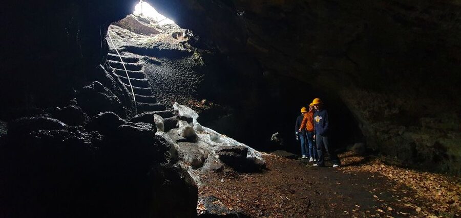 Taormina and Catania: Private Etna Exploration and Cave Tour - A guide who explains the ground under your feet