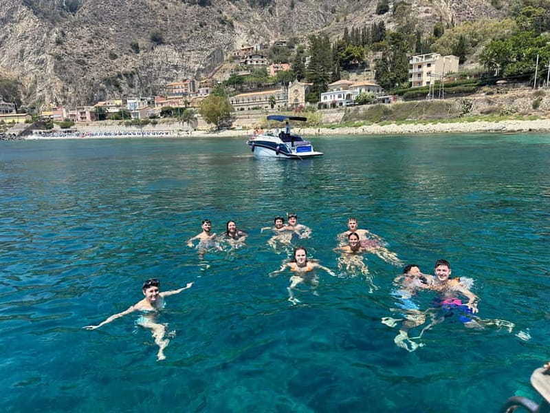 Taormina: Boat Tour with Sicilian Wine Tasting - Finding Lido Re del Sole at Spisone Beach
