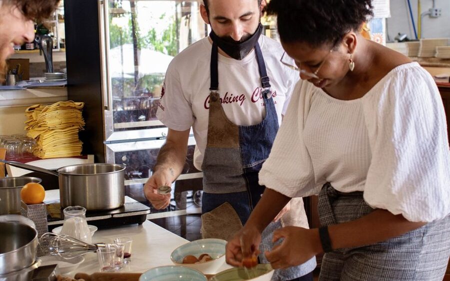 Taormina: Cannolo Cooking Class with Completion Certificate - Who should book this Taormina activity?