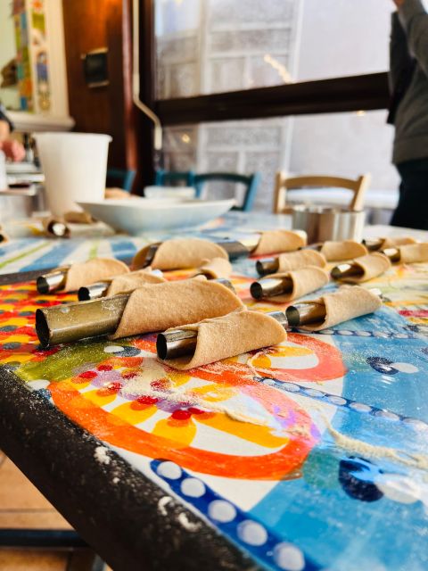 Taormina: Cannolo Making Class - Certificate and small take-home value