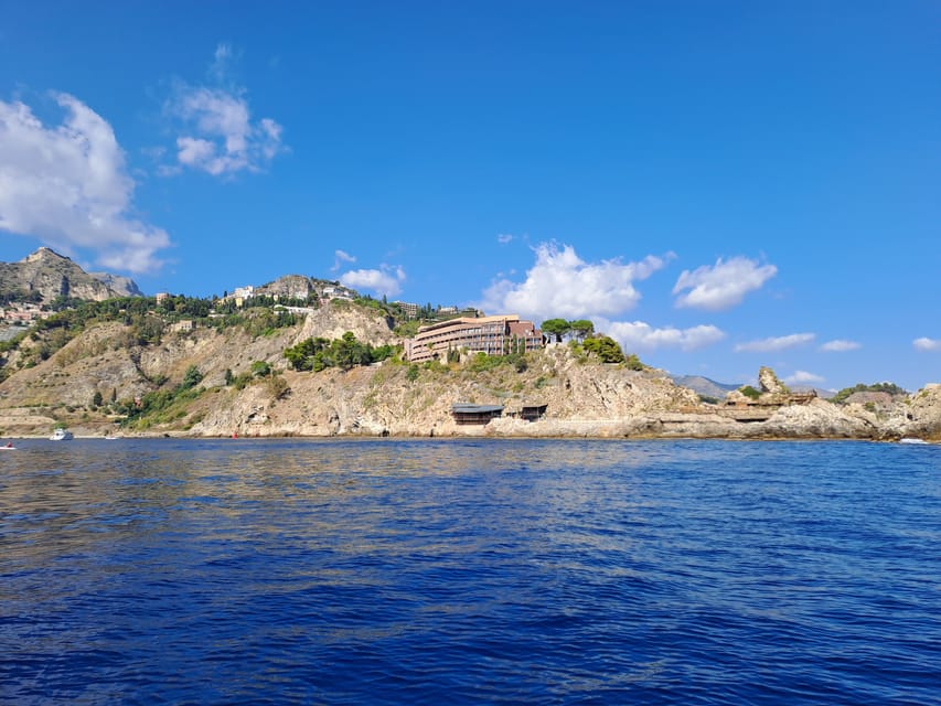 Taormina: Coastline Boat Tour with Aperitif and Snorkeling - Should you book it?