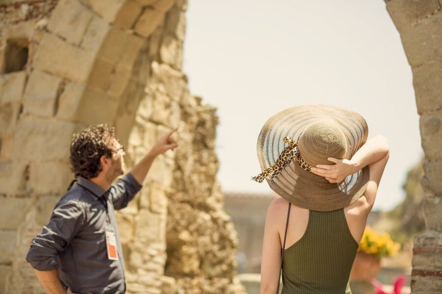 Taormina: Godfather Vs Mafia Tour with Pasta Lunch - Should you book the Taormina Godfather and Mafia tour?