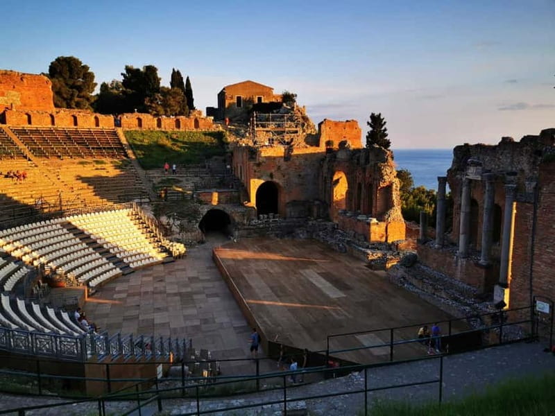 Taormina: Guided Walking Tour - Why Taormina works best on foot