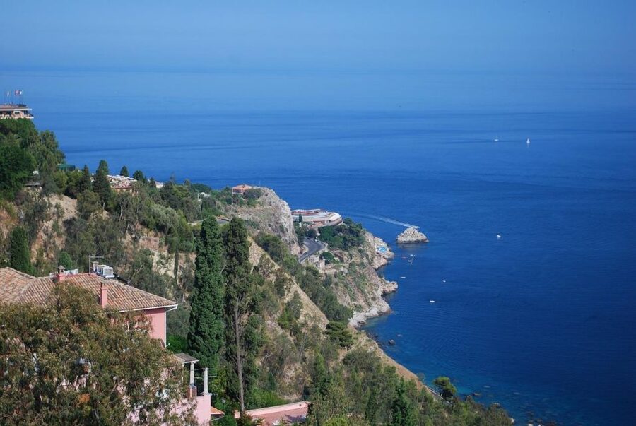 Taormina Kayak Adventure - Isola Bella and the Grotta Azzurra