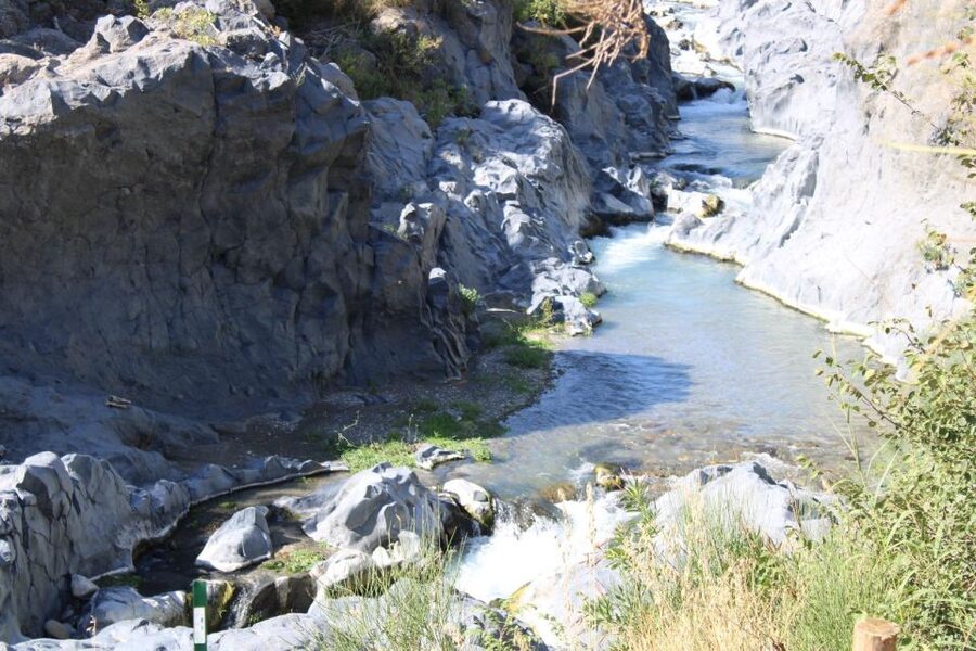 Taormina/Naxos: Mount Etna & Alcantara Gorges Tour w/ Pickup - Languages, weather, and cancellation flexibility