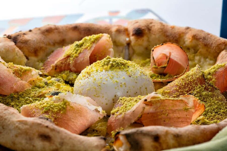 Taormina Pizza making class - Timing, access, and booking details