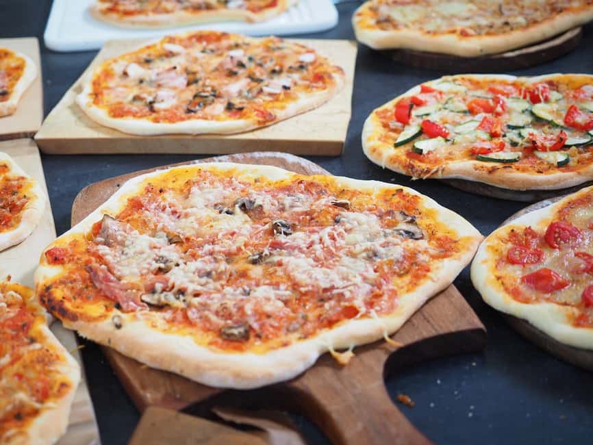 Taormina: Pizza Making Class with Lunch and Wine Tasting - Homemade Pasta Starts the Lesson
