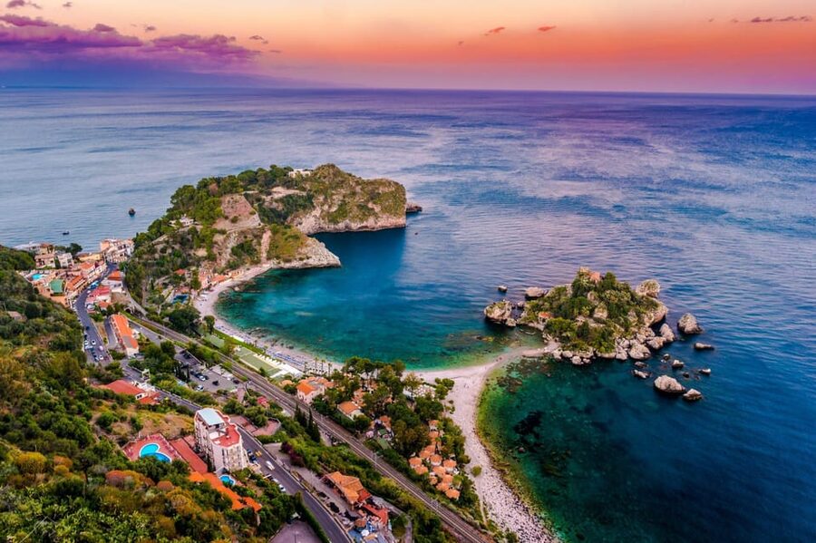 Taormina Private Tour: Discover Hidden Treasures and Dreamscapes - Why a private walk works well in Taormina