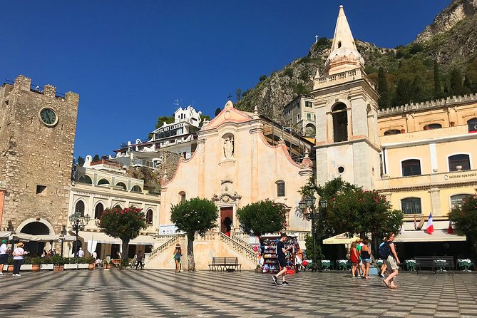 Taormina Private Walking Tour - Madonna della Rocca and the uphill section