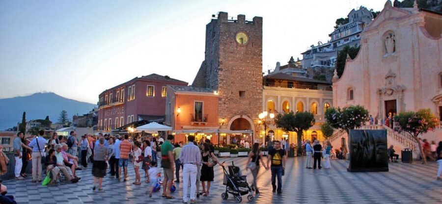 Taormina: Sunset Walking Tour & Aperitif on Rooftop Terrace - Starting at Porta Messina as daylight fades