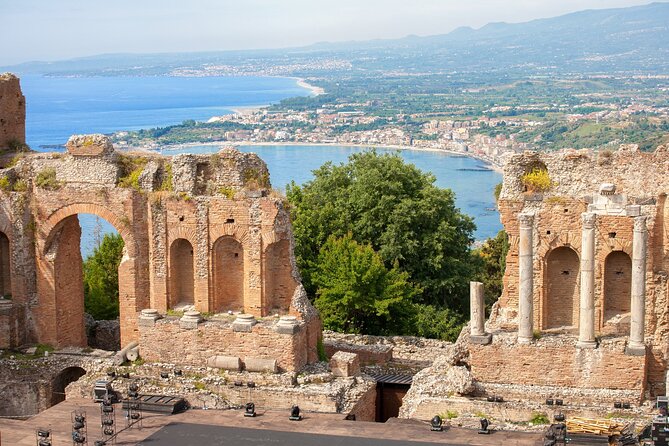 Taormina Top Sights Private & Personalized Guided Walking Tour - The guides can make or break the walk